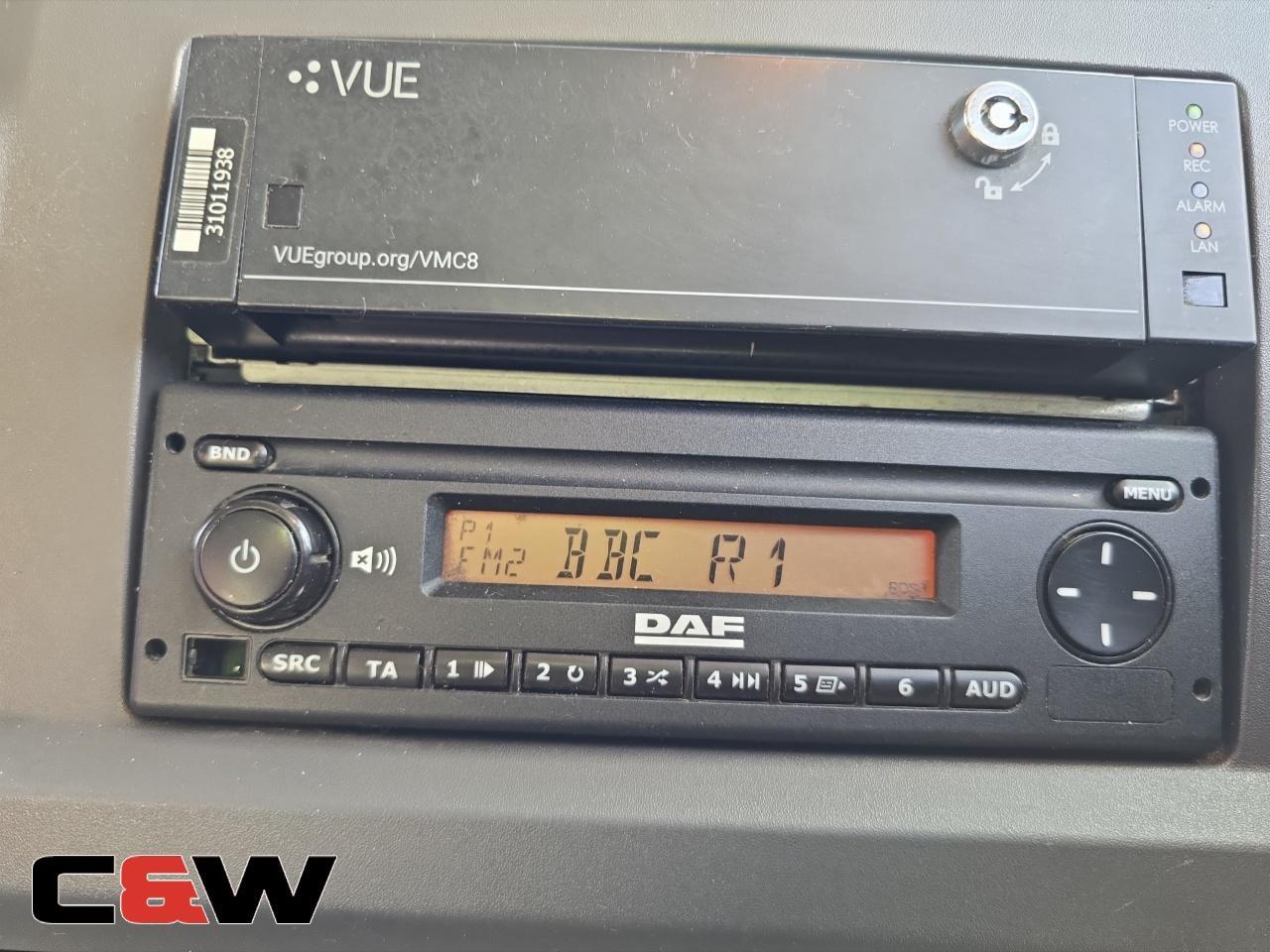 Vehicle image 32